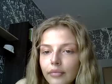 See _luna777 online Now @ tittytap.com