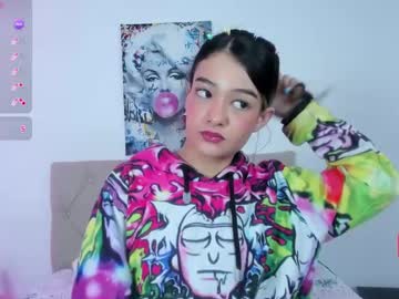 See Abril_cooper11 online Now @ tittytap.com