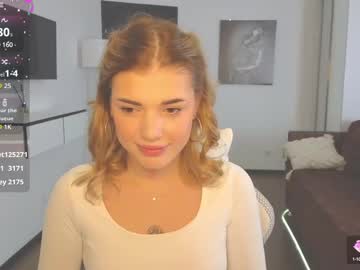 See Adri_dream online Now @ tittytap.com