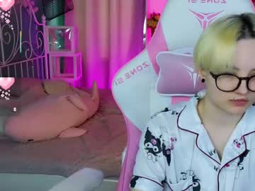 See Akemi_sora_ online Now @ tittytap.com