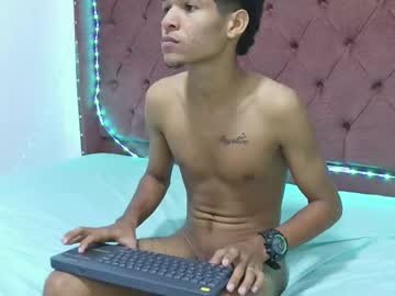 See Alexa_hotfox online Now @ tittytap.com