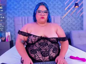 See Allysamoore online Now @ tittytap.com