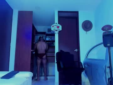 See Andrewjohnson0 online Now @ tittytap.com