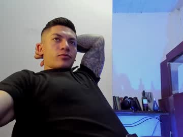 See Aquiles_51 online Now @ tittytap.com
