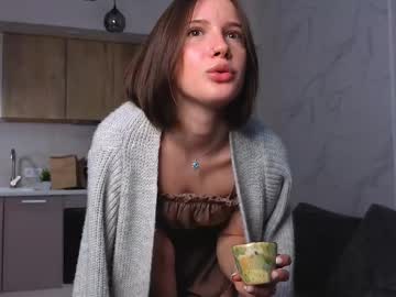 See Asa_crystal online Now @ tittytap.com