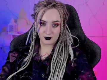 See Asheluck online Now @ tittytap.com
