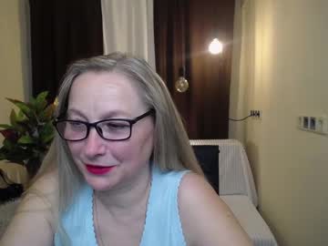 See Avrorarosiye online Now @ tittytap.com