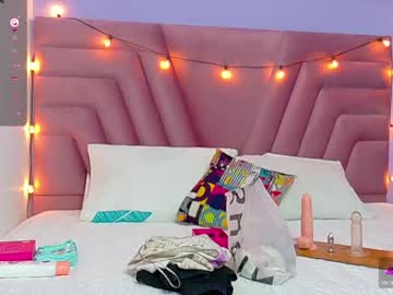 See Beautifulskinny18 online Now @ tittytap.com