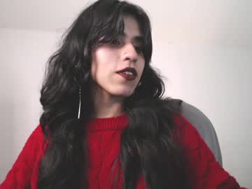See Bella_poisonous online Now @ tittytap.com
