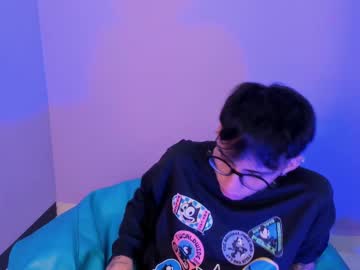 See Bluee_boy_ online Now @ tittytap.com