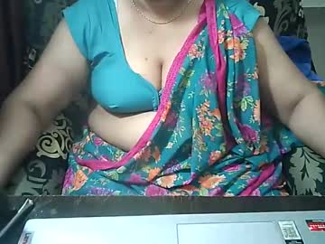 See Crezybhabihot online Now @ tittytap.com