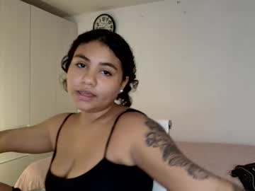See Cute_hippo8 online Now @ tittytap.com