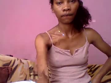 See Cynthia009946756 online Now @ tittytap.com