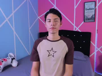 See Dako_moonstar6 online Now @ tittytap.com