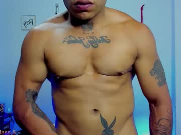 See Damian_torner online Now @ tittytap.com