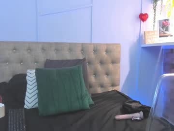 See Debora_hille online Now @ tittytap.com