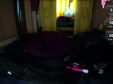 See Dompanther69 online Now @ tittytap.com