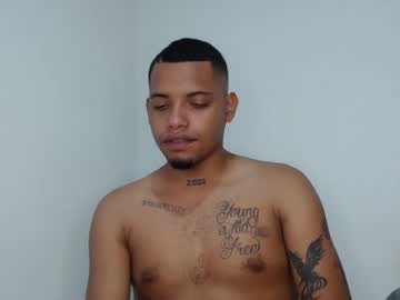 See Drako_monstercock online Now @ tittytap.com