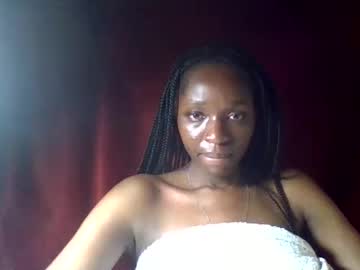 See Eboney_tall online Now @ tittytap.com