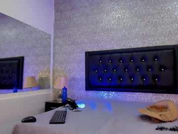 See Felix__star online Now @ tittytap.com