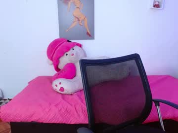 See Giselle_blanco online Now @ tittytap.com