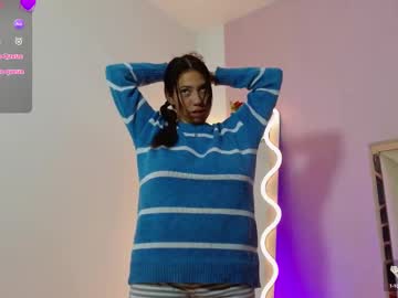 See Hollie_tay online Now @ tittytap.com