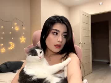 See Irresistible_dream_22 online Now @ tittytap.com