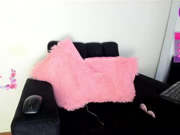See Its__angelica_ online Now @ tittytap.com