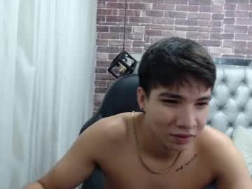 See Jacoob_smiith online Now @ tittytap.com