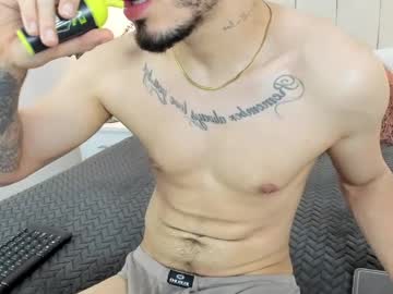 See Jake_blaze_25 online Now @ tittytap.com