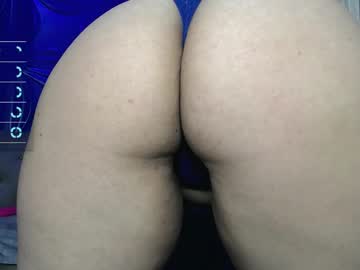 See Jolieduvalle online Now @ tittytap.com
