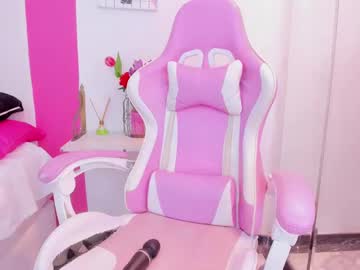 See Jones_scarlett_5 online Now @ tittytap.com