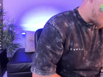 See Keane_lee online Now @ tittytap.com