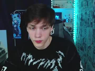 See Kevin_joestar online Now @ tittytap.com