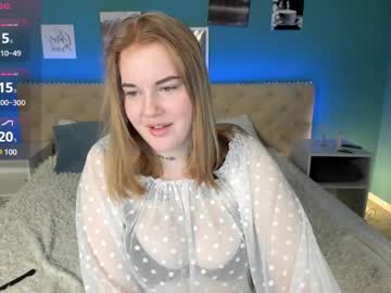 See Kittyy_cuttie online Now @ tittytap.com
