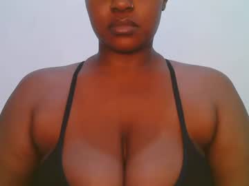 See Lady_dearra online Now @ tittytap.com