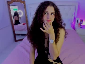 See Laurita_rosset online Now @ tittytap.com