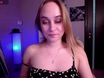 See Liana_bright online Now @ tittytap.com