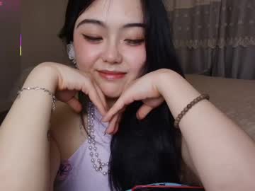 See Liunana online Now @ tittytap.com