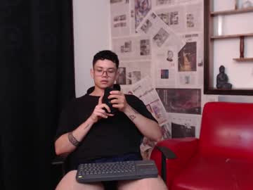 See Magic_boy01 online Now @ tittytap.com