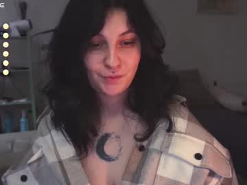 See Maymary_ online Now @ tittytap.com