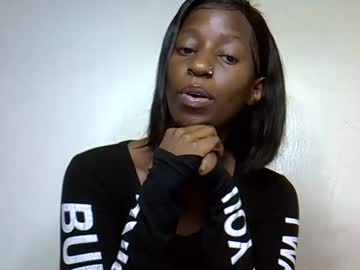See Melanie_nay online Now @ tittytap.com