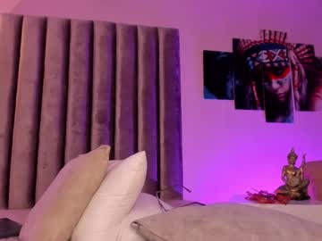 See Mia_bonneett online Now @ tittytap.com