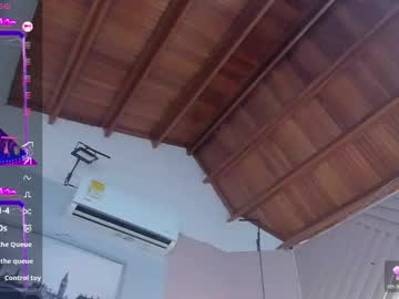 See Mia_poncce online Now @ tittytap.com
