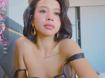 See Mia_sirenia online Now @ tittytap.com