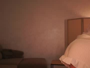 See Mist_mia online Now @ tittytap.com