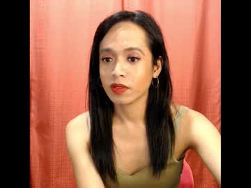 See Mistressnicoletrans online Now @ tittytap.com