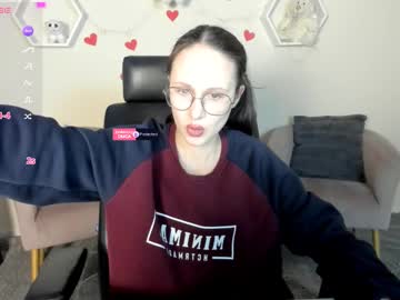 See Mona_cloud online Now @ tittytap.com