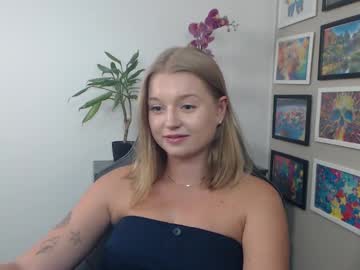 See Mysteryericax online Now @ tittytap.com