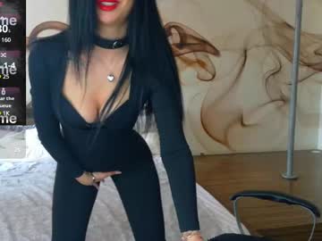 See Naomiscarlett online Now @ tittytap.com